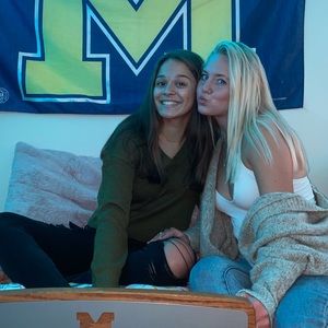 Meet your Posher, Coryne